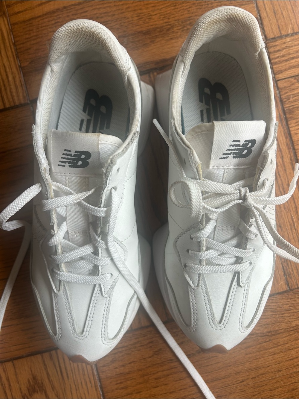 New Balance Women’s 327 White Leather Sneakers with Gum Sole - Picture 7 of 8